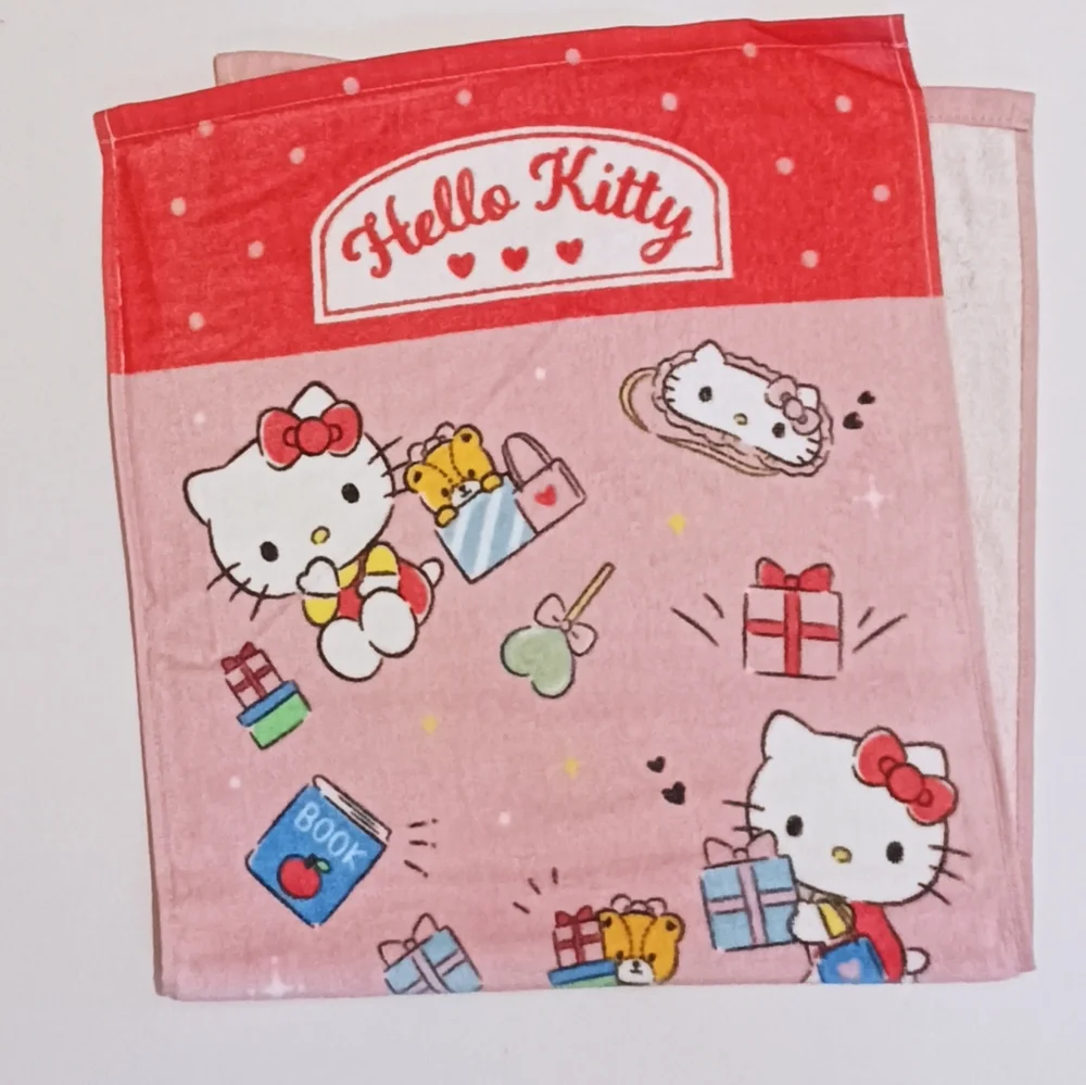 Hello kitty sanrio towel
